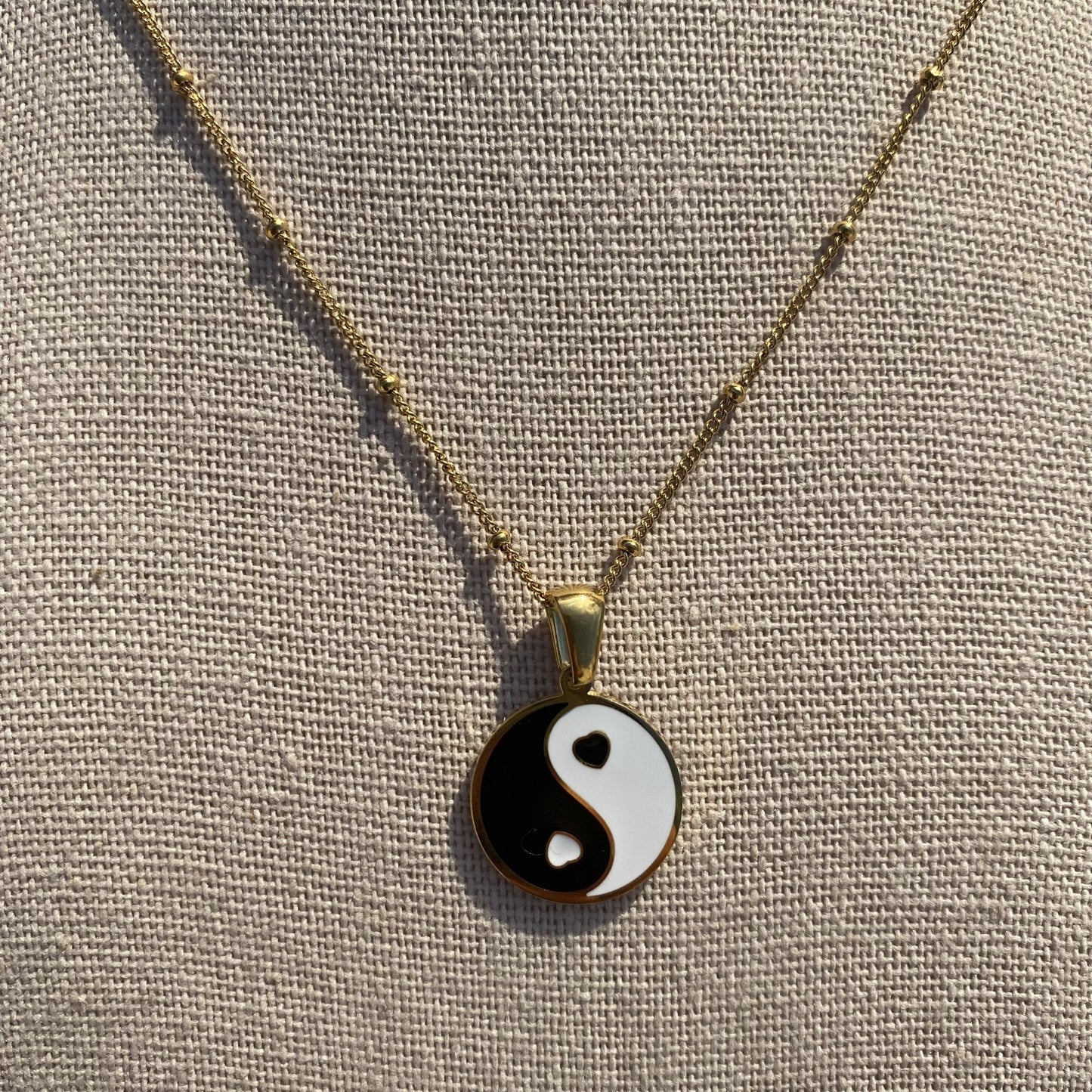 Black Balance Necklace - blunt cases