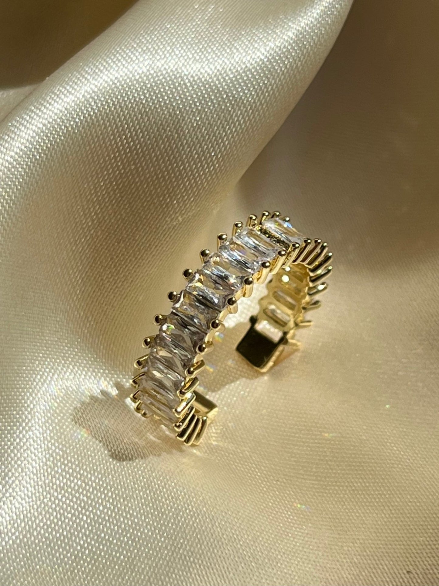 Crystal Love Ring - blunt cases