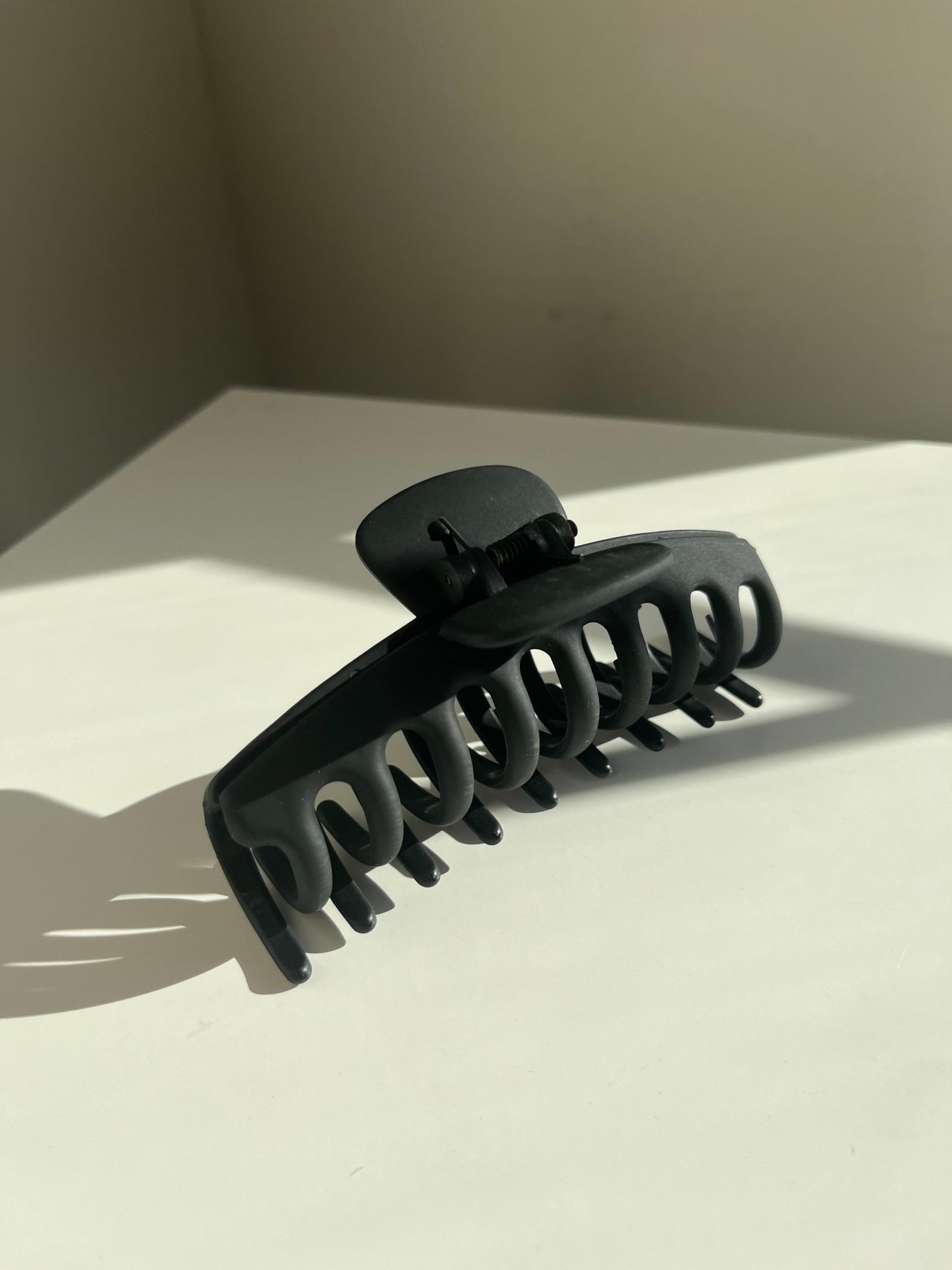 Evelyn Hair Clip - blunt cases