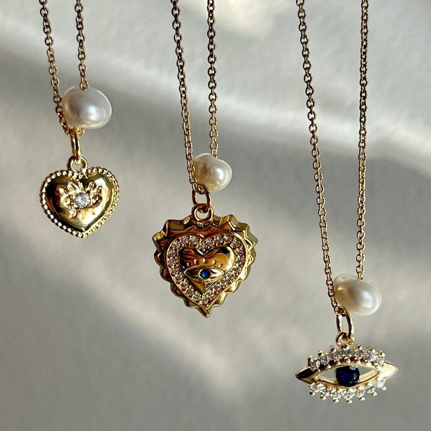 Evil Eye Heart Necklace - blunt cases