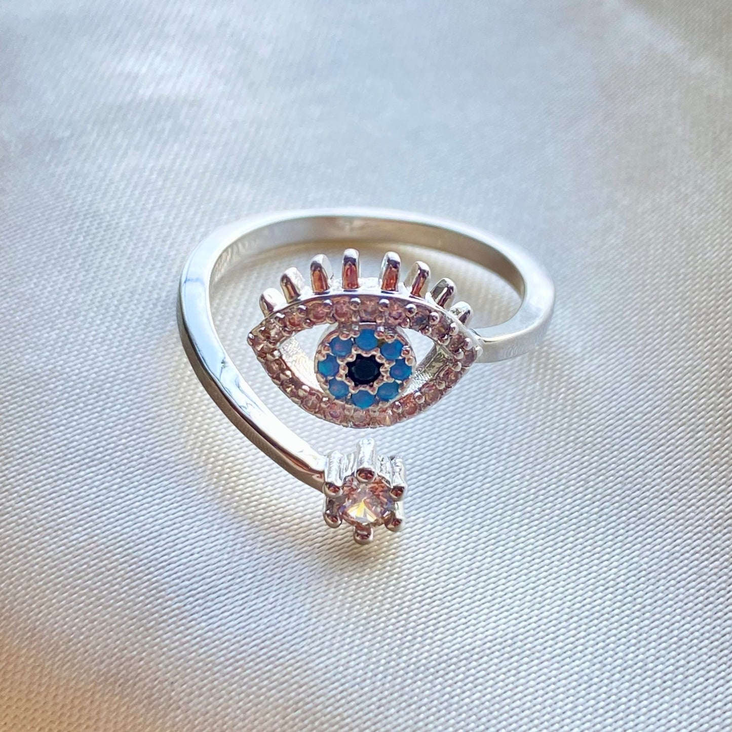 Eye Love Ring - blunt cases