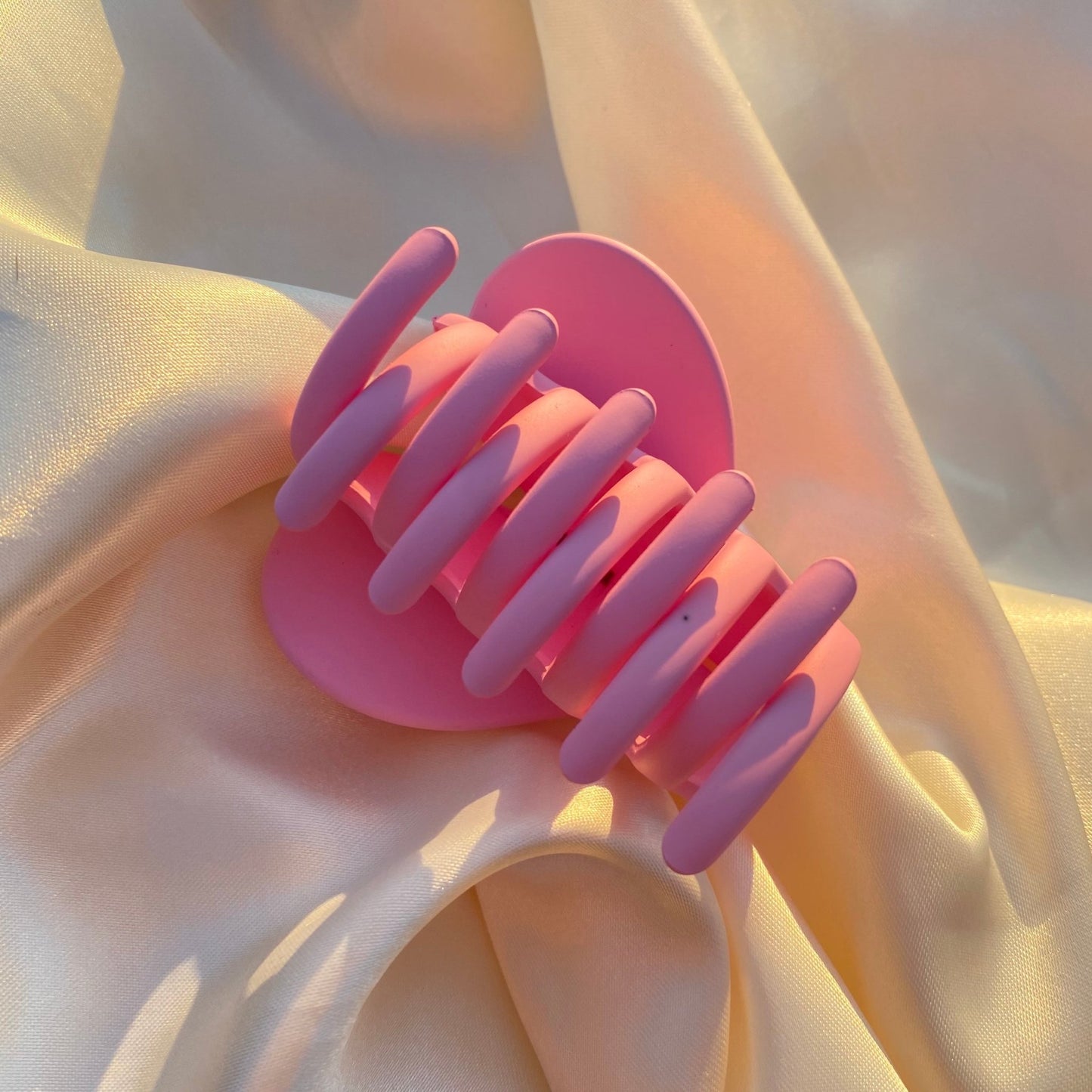 Heartbreaker Hair Clip - blunt cases