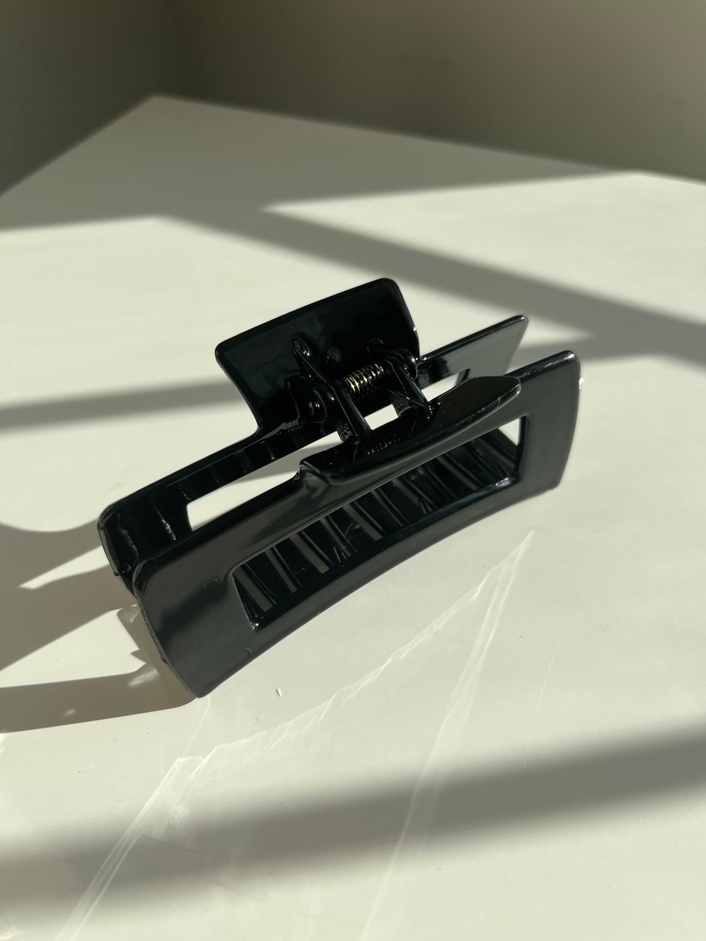 Jackie Hair Clip - blunt cases
