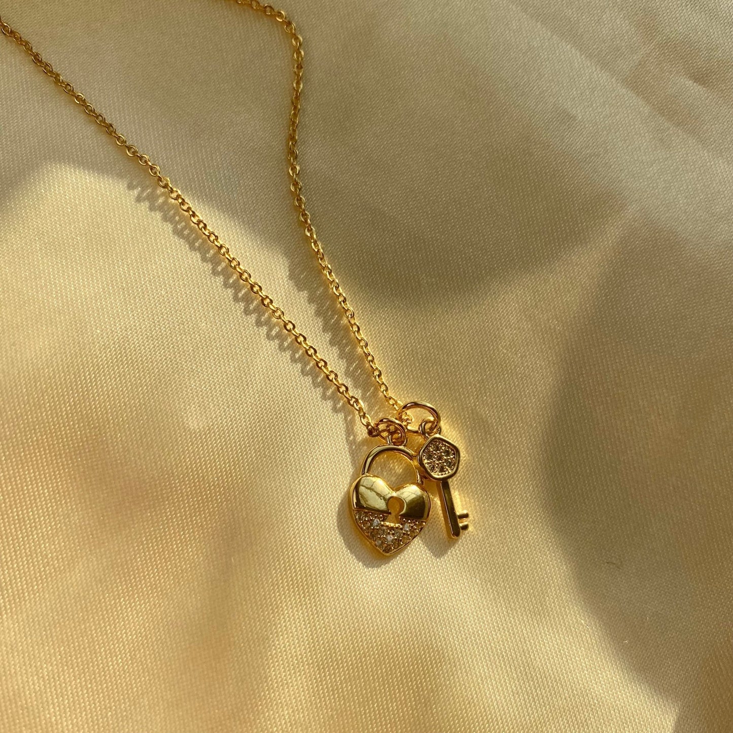 Locked In Necklace - blunt cases