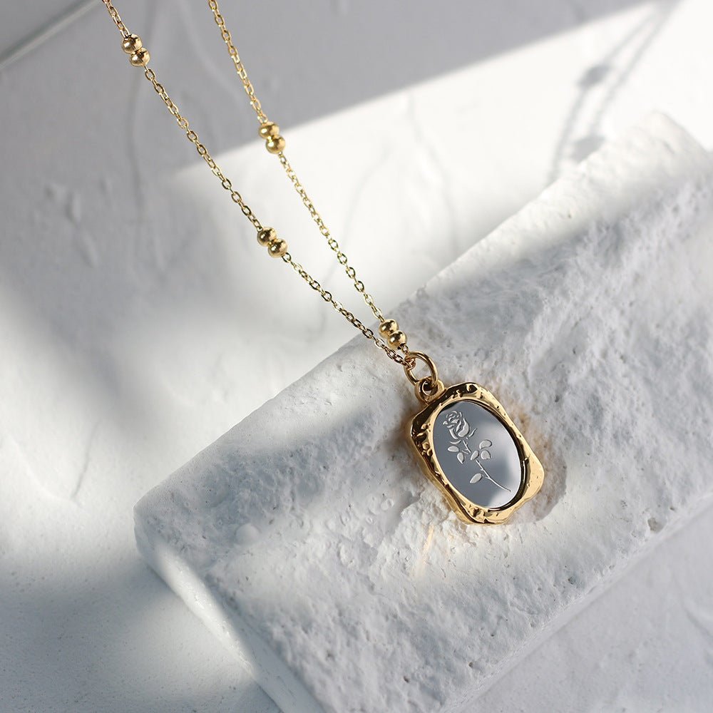 Rose Pendant Necklace - blunt cases