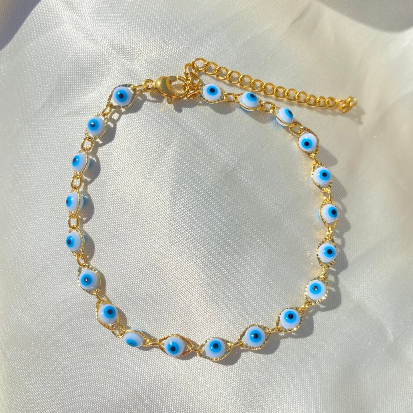 White Nazar Bracelet - blunt cases