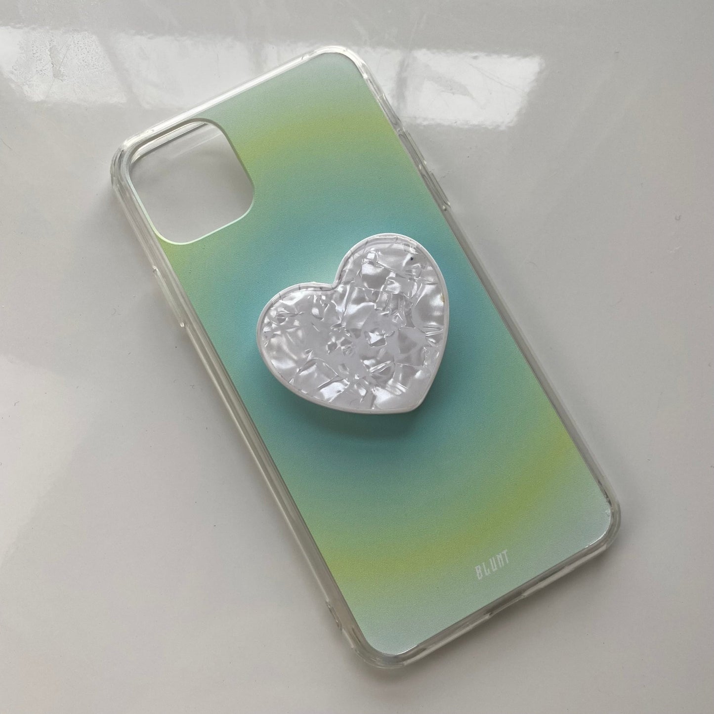 White Opal Phone Grip - blunt cases