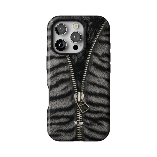 Iphone_16_Pro_1
