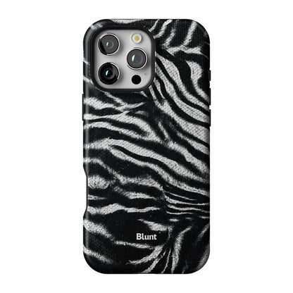 Iphone_16_Pro_Max_1