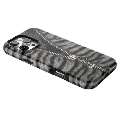 Iphone_16_Pro_Max_2