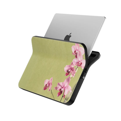 MacBook_Branded_13inch_5