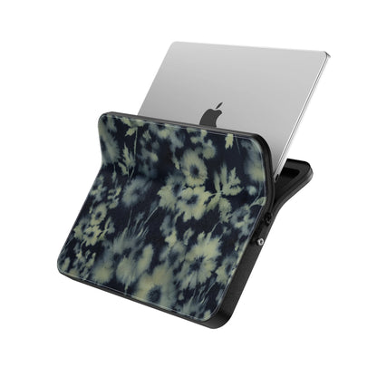 MacBook_Branded_13inch_5