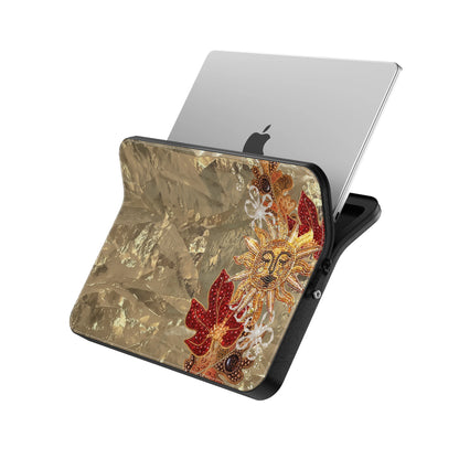MacBook_Branded_13inch_5