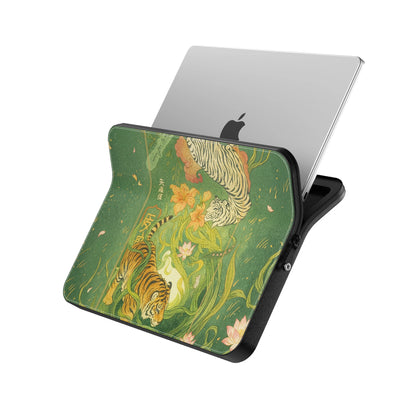 MacBook_Branded_13inch_5