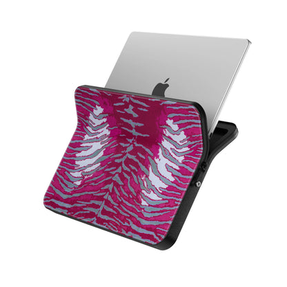 MacBook_Branded_13inch_5