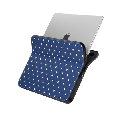 MacBook_Branded_13inch_5