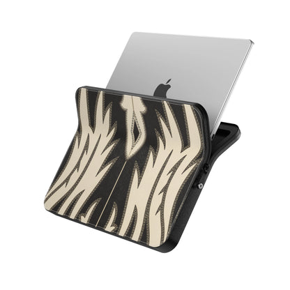 MacBook_Branded_13inch_5