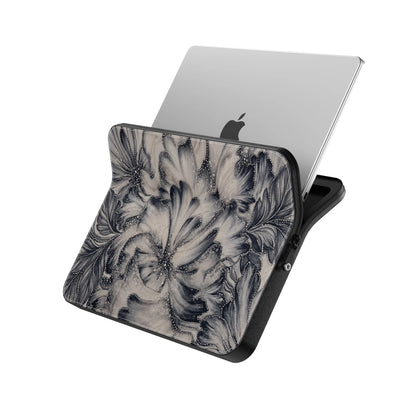 MacBook_Branded_13inch_5