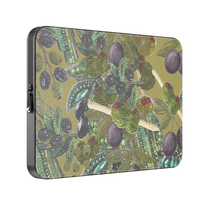 MacBook_Branded_13inch_7