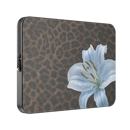 MacBook_Branded_13inch_7
