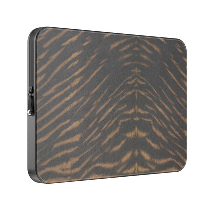 MacBook_Branded_13inch_7