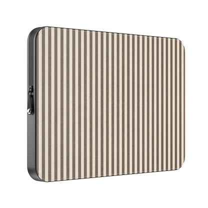 MacBook_Branded_13inch_7