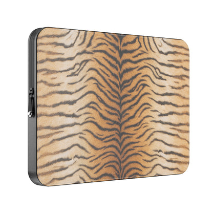 MacBook_Branded_13inch_7