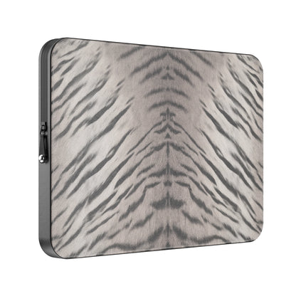 MacBook_Branded_13inch_7