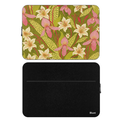 MacBook_Branded_13inch_9