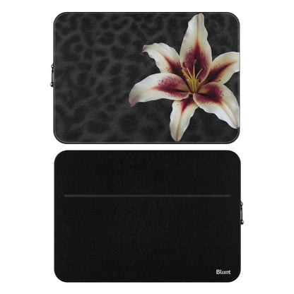 MacBook_Branded_13inch_9