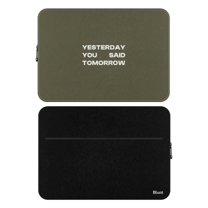 MacBook_Branded_13inch_9