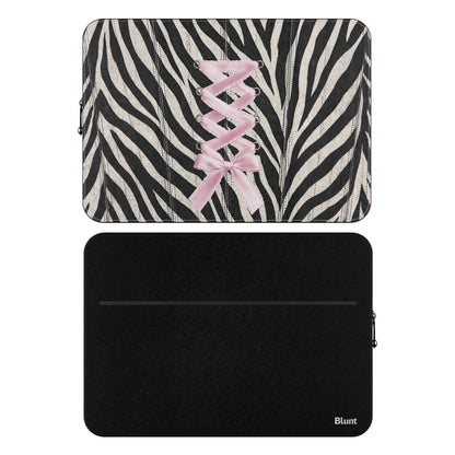 MacBook_Branded_13inch_9