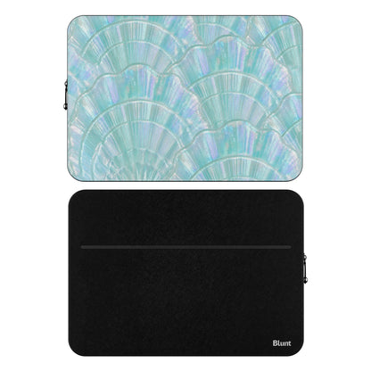 MacBook_Branded_13inch_9