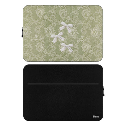 MacBook_Branded_13inch_9