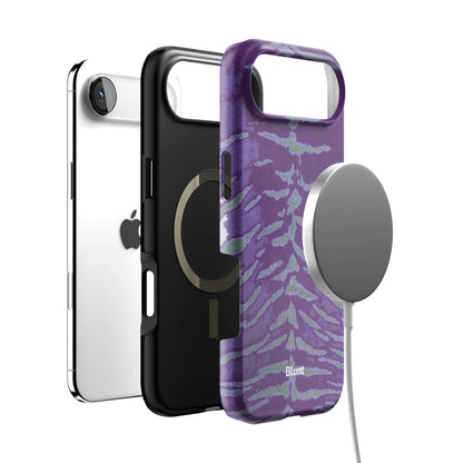 Amethyst Vein iPhone Case gallery - Iphone_17_Air_4