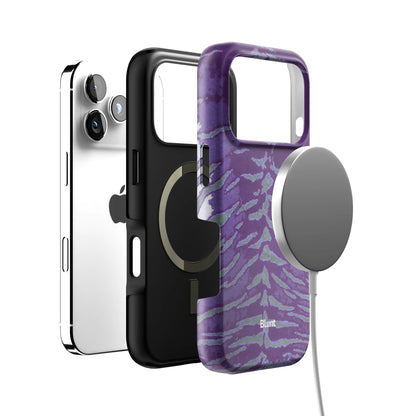 Amethyst Vein iPhone Case gallery - Iphone_17_Pro_4