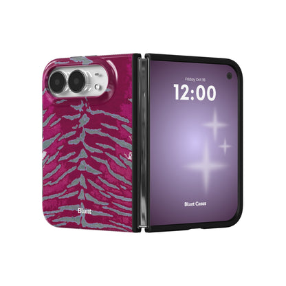 berry-veins-iphone-case iPhone 18 Duo case, view 3