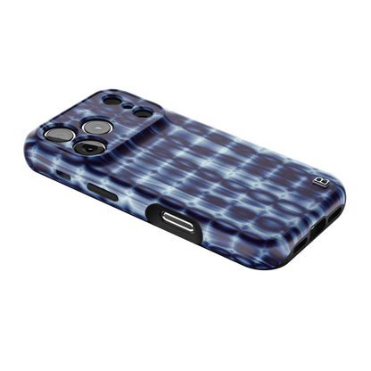 blue-ripple-statement-iphone-case-Iphone_18_Pro_2.jpg
