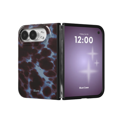 blueberry-ember-iphone-case iPhone 18 Duo case, view 3