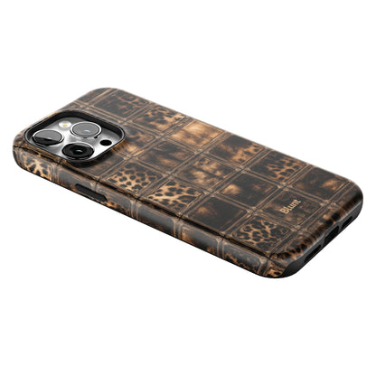 Checkered Print iPhone Case gallery - Iphone_14_Pro_Max_2