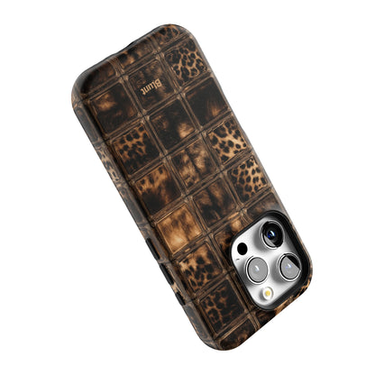 Checkered Print iPhone Case gallery - Iphone_16_Pro_5
