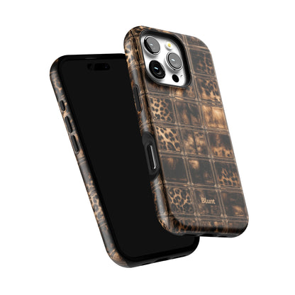 Checkered Print iPhone Case gallery - Iphone_16_Pro_6