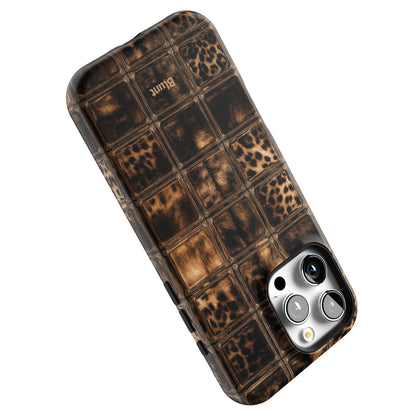 Checkered Print iPhone Case gallery - Iphone_16_Pro_Max_5