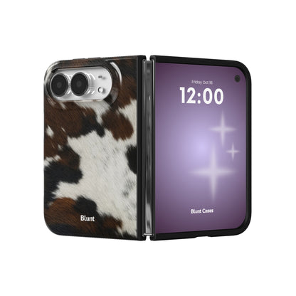 chestnut-cowhide-iphone-case iPhone 18 Duo case, view 3