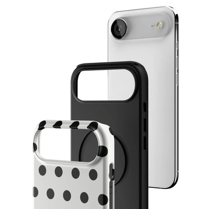 Classic Polka iPhone Case gallery - Iphone_17_Air_3