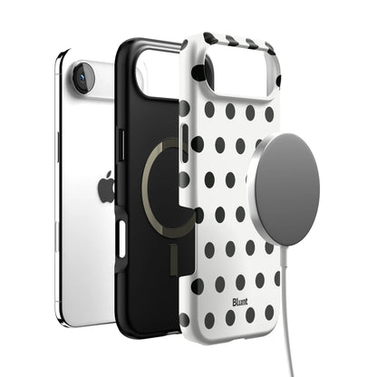 Classic Polka iPhone Case gallery - Iphone_17_Air_4