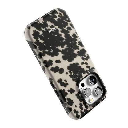 Cowhide iPhone Case gallery - Iphone_16_Pro_5