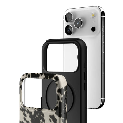 Cowhide iPhone Case gallery - Iphone_17_Pro_3