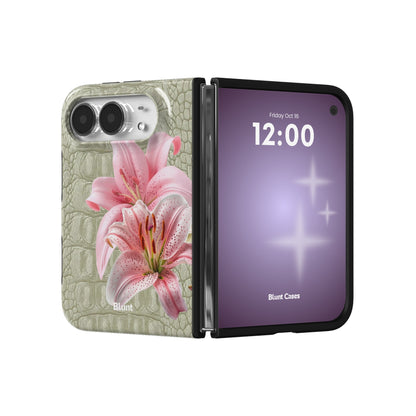 croced-lilly-iphone-case iPhone 18 Duo case, view 3