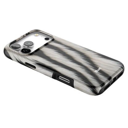 Cruella iPhone Case gallery - Iphone_17_Pro_Max_2